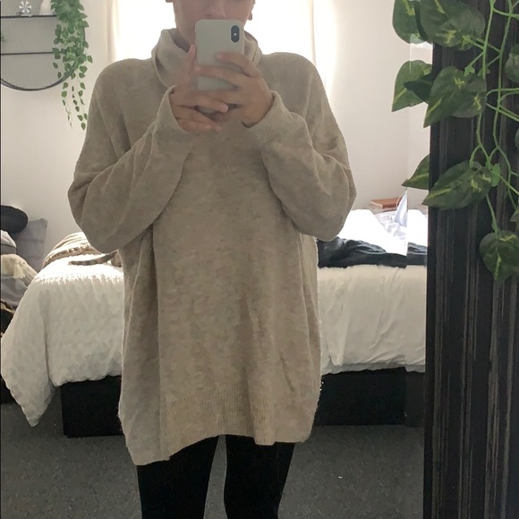 H&M Sweaters - Turtleneck